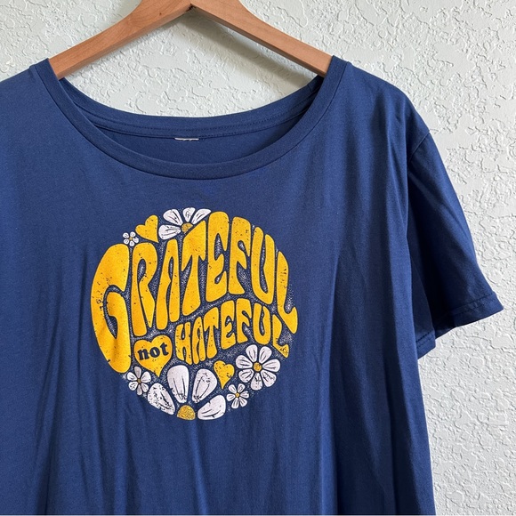 “Grateful Not Hateful” Graphic Tee•Womens - Picture 2 of 5